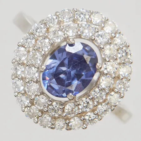 Ring med stenar stl:18, bredd 2-16,5mm, silver 925/1000, bruttovikt 4,1g Vikt: 4,1 g