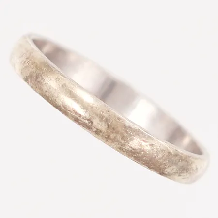 Ring slät stl:18½ bredd 2mm, silver 925/1000 Vikt: 2 g