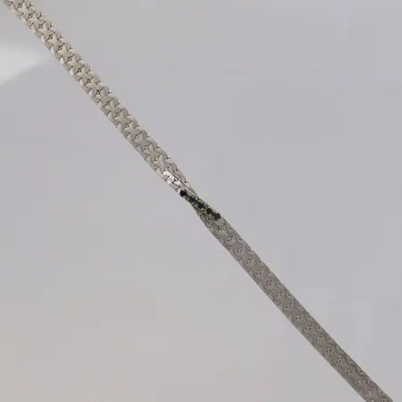 Armband med blå stenar längd 18,5cm, bredd 5,8mm, silver 835/1000 Vikt: 9,8 g