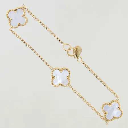 Armband med vita stenar längd 16,5cm bredd 1,4-11,5mm OBS! Ej Märkesdesign 18K Vikt: 3,9 g