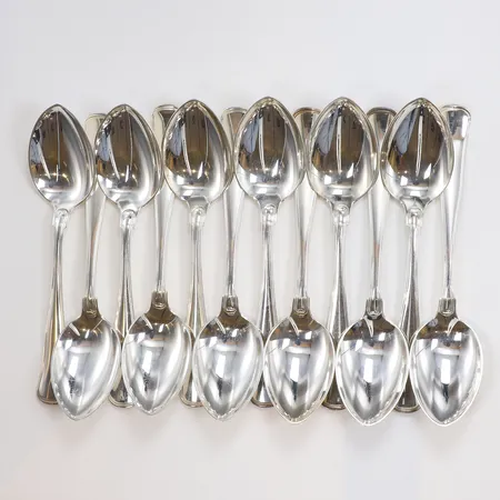 12 Dessertskedar, längd 15cm, bredd 5-34mm, W&SS, år 1978, gammal dansk, 830/1000 silver Vikt: 348,1 g