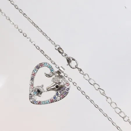 Halscollier, längd 48cm, bredd 1,5-28mm, 925/1000 silver Vikt: 8,6 g