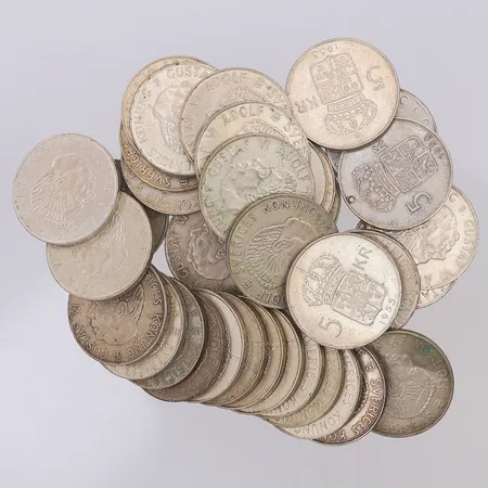 36 Mynt Gustaf VI Adolf 5kr Ø34mm år 1954-55, 400/1000 silver Vikt: 649,3 g