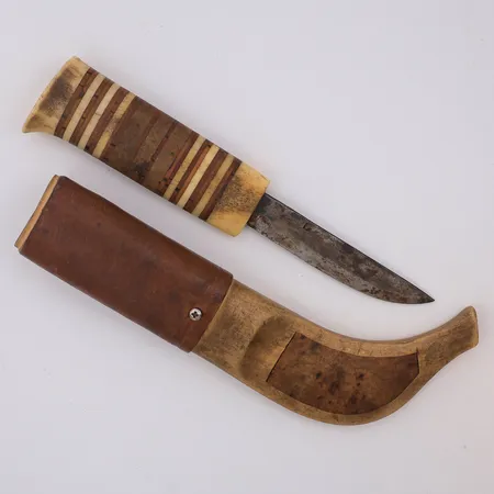 Kniv signerad BB/89 trä läder horn & näver 24cm