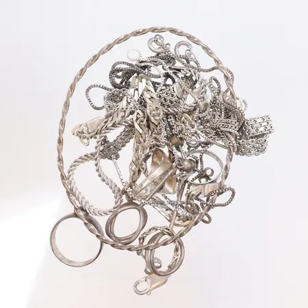 Diverse silver, delvist defekt, 830/925/1000 silver Vikt: 48 g