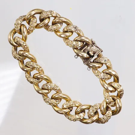 Armband Pansar blommönstrat 22,5cm bredd 15mm, defekt saknar låsåtta 18K Vikt: 39,9 g