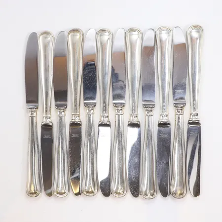 12 Knivar, längd 19,5cm, bredd 10-17mm, W&S Sorensen Denmark, gammal Dansk, blad i rostfritt stål, handtag i silver, 830/1000 silver Vikt: 693,6 g