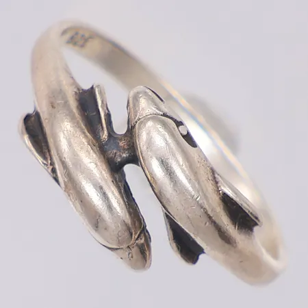 Ring delfin stl:17¼, 925/1000 silver Vikt: 2,2 g