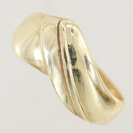 Ring stl:18½ bredd 3-10,8mm gravyr 14K Vikt: 4,6 g