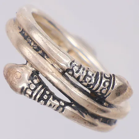 Ring orm stl:17¼, 925/1000 silver Vikt: 5,1 g