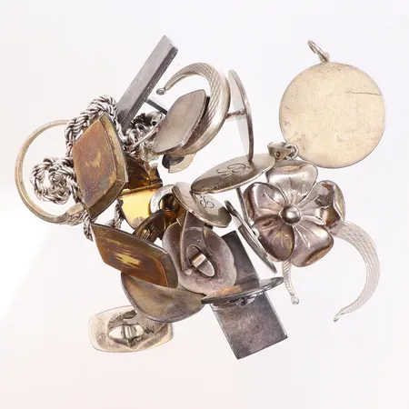 Diverse silver, delvis defekt, 830/925/1000 Vikt: 67 g