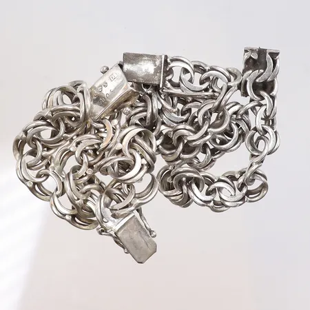 Diverse silver, defekt, 830/925/1000 silver Vikt: 37,7 g
