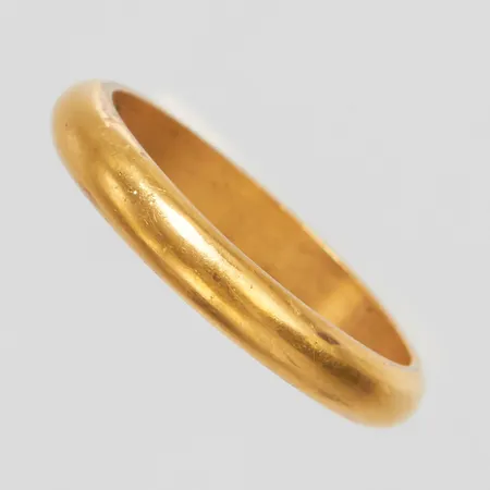 Ring slät stl:17½, bredd: 3,2mm, ograverad, ostämplad, 18K Vikt: 2,2 g
