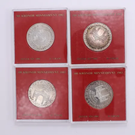 4 Minnesmynt 100Kr Ø32mm,"Sveriges Riksdag Helgeandsholmen" år 1983 plastetuier silver 925/1000 Vikt: 64,2 g