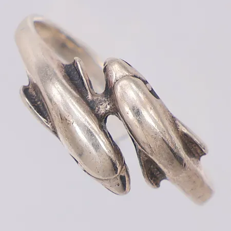 Ring delfin stl:17¾, 925/1000 silver Vikt: 2 g