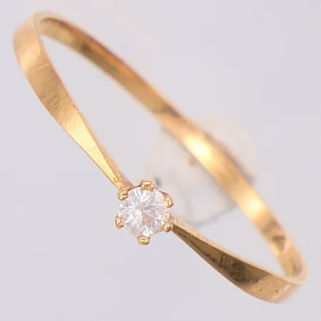 Ring vit sten Hallberg stl:16¾, skev, 18K Vikt: 0,6 g