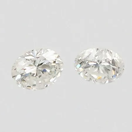 Lösa diamanter ca 2x0,09ct TW/Si Vikt: 0 g