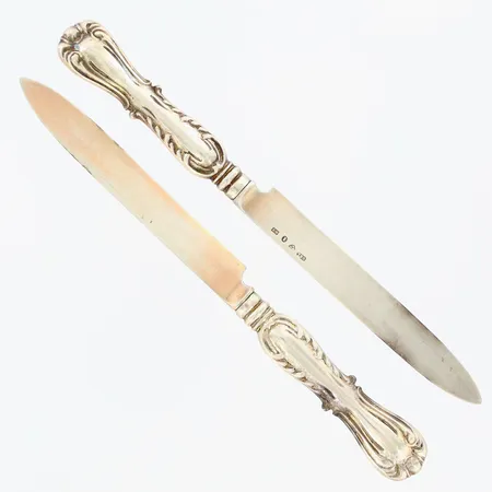 2 Knivar längd: 17,5 cm, 830/1000 silver, bruttovikt: 48,4 gram  Vikt: 48,4 g