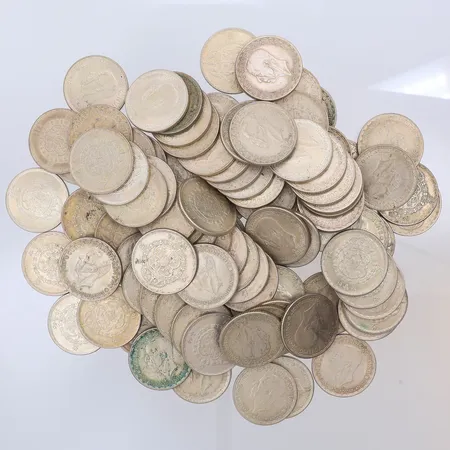 96 Mynt Gustaf V 2kr Ø31mm år 1942-50, 400/1000 silver Vikt: 1343,9 g