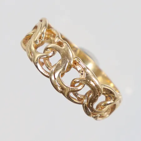 Ring Bismarck, stl:17½, bredd 3-7mm, W&A Sävsjö Guldsmeds AB, något skev i skenan, 18K Vikt: 3 g
