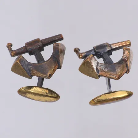 Ett par manschettknappar Eric Robbert 20mm, brons
