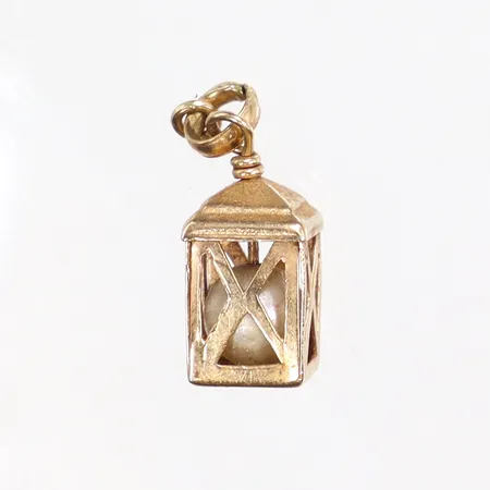 Hänge med pärla, 18x7mm inklusive ögla, 18K Vikt: 1,3 g