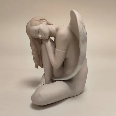 Figurin Lladró "Wonderful Angel", höjd: ca.17cm, ref.nr: 01018236, serienr: 78SW0, matt porslin, mindre fläckar Vikt: 0 g Skickas med postpaket.