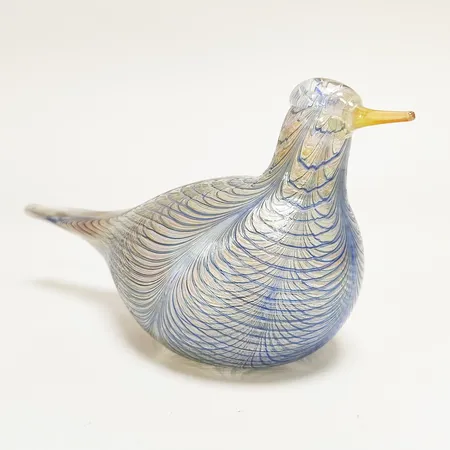 Glasfågel Iittala design Oiva Toikka, årsfågel 2007 Pilvitiira, ca 15 x 26cm, inga tillbehör. Vikt: 0 g Skickas med postpaket.