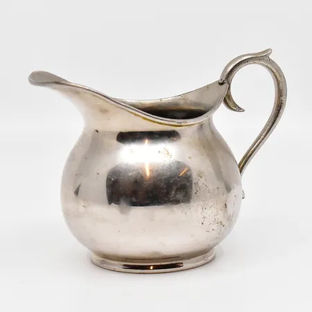 Gräddsnipa Skultuna 1611 höjd ca 8cm Ø 5cm försilvrad bruksskick