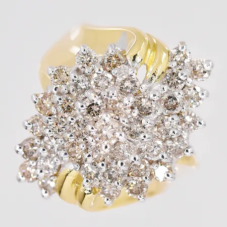 Ring diamanter ca 40x0,03ct stl:17¼ bredd ovandel 24mm vit/gulguld 14K Vikt: 7,7 g