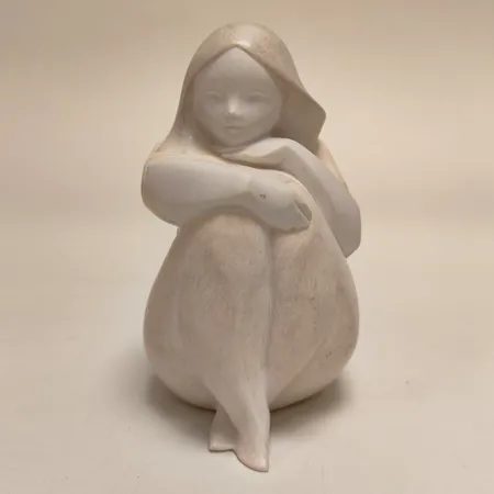 Figurin Lladró "Sun Girl", höjd: ca.16cm, ref.nr: 01018047, serienr: 56CU2, matt porslin, fläckar/skavmärken, äkthetsintyg medföljer Vikt: 0 g