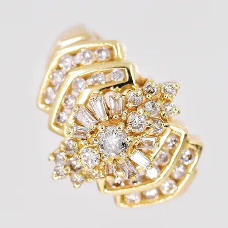 Ring diamanter ca 0,80ctv stl:18 bredd ovandel 17mm 14K Vikt: 7,3 g