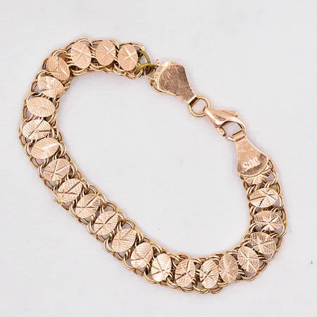 Armband längd 17cm bredd 9mm lagad 2 ringar ej guld skev 14K Vikt: 6,5 g