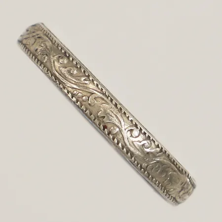Ring med mönsterdekor, stl 19½, bredd 3,2mm, Hellström Juvelerare Stig, år 1952, silver  Vikt: 1,6 g