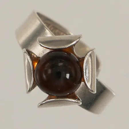Ring med sten, stl 18, reglerbar storlek, bredd 13,5mm, Hedbergs Guld, år 1978, 925/1000 silver  Vikt: 4,3 g