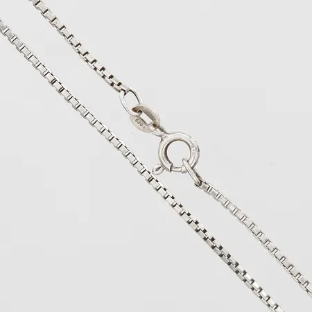 Kedja venezia, längd 49cm, bredd 1,5mm, slitage, ojämnheter, 830/1000 silver. Vikt: 5,1 g