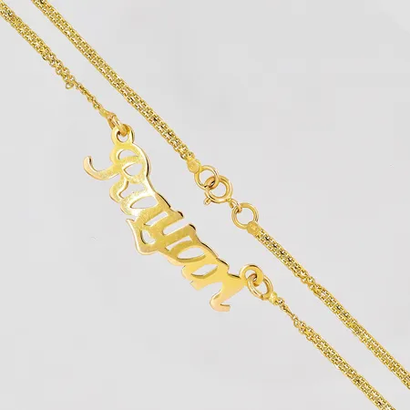 Collier med namn hänge 44cm, kedja defekt på båda sidor, 21K Vikt: 8,6 g
