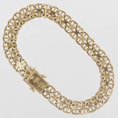 Armband x-länk med stav, Gunnar Söderberg, Kungsguld, Stockholm, 1964, längd 18cm, bredd 8mm, slitage, 18K guld. Vikt: 16,4 g
