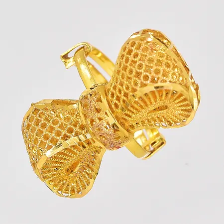 Ring filigran stl justerbar, längd 26,5mm, bredd 14mm, 21K Vikt: 3,1 g