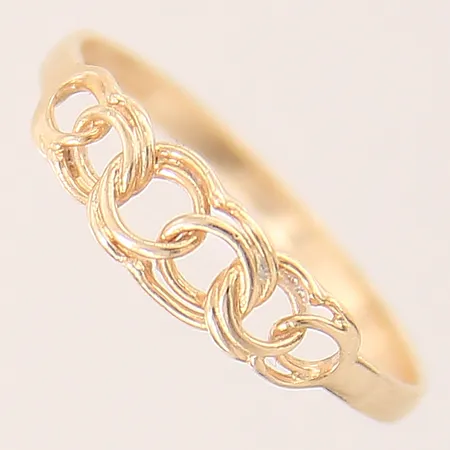 Ring Bismarck, stl: 17, bredd: 3,8-4,6mm, 18K  Vikt: 1,1 g