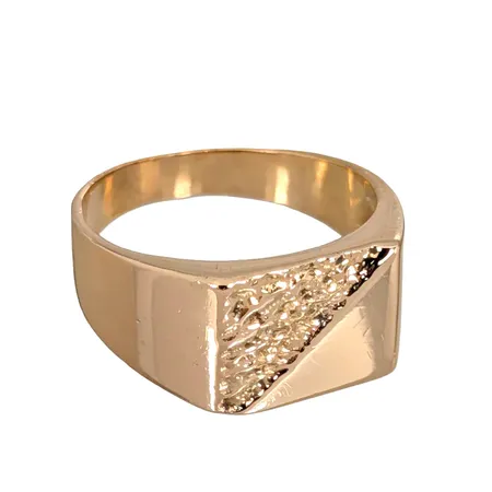 Klackring, 18K guld, delvis strukturmönstrad klack, Bronsil AB (SGP), Ø19,0 mm, bredd 3,5 - 9,7 mm Vikt: 7,6 g