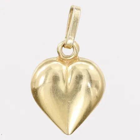 Hänge i form av ett hjärta, höjd 17mm, bredd 11mm, 18K guld Vikt: 1 g