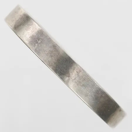 Stelt armband med öppning, ihåligt, Ø ca. 6,5cm, bredd: 10mm, svensk importstämpel, bucklor, 900/1000 silver Vikt: 19,8 g