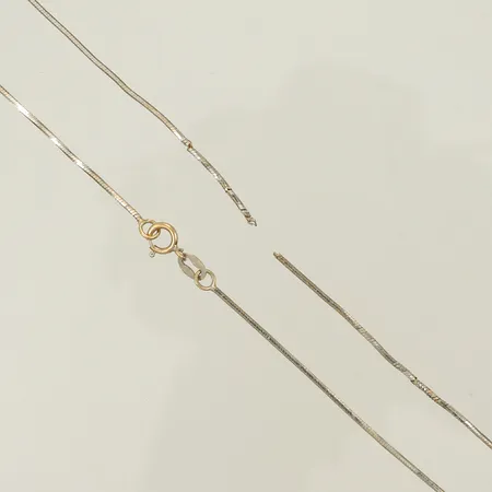 Halskedja vitguld, gått av i länk, 18K, 3,2g Vikt: 3,2 g