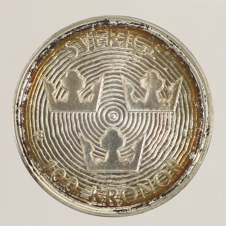 Minnesmynt, Ø32mm, det internationella skogsåret 1985, nominelltvärde 100kr, 925/1000 silver Vikt: 16,1 g