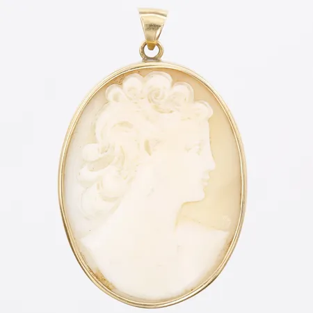 Hänge med snidad snäckskalskamé, höjd 42mm, bredd 27mm, 18K guld Vikt: 6,6 g