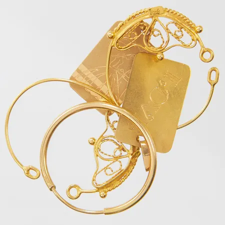 Diverse guld, gravyrer, defekt, 18K Vikt: 3,8 g