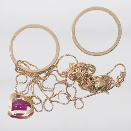 Diverse guld graverat och defekt 18k 9,3g Vikt: 9,3 g