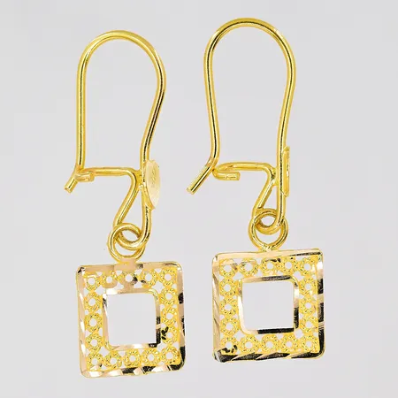 Ett par örhängen, längd 27,5mm, krokar, 21K Vikt: 1,4 g