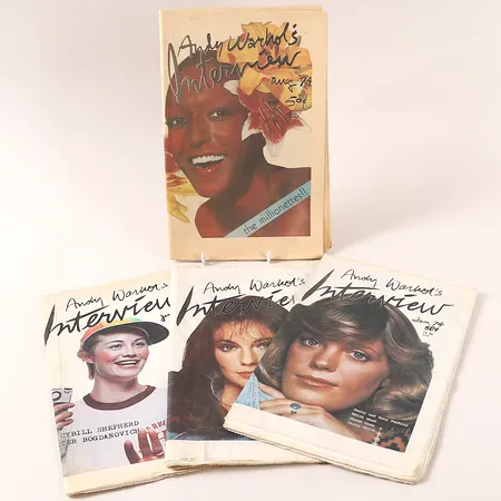 Fyra tidningsmagasin, Andy Warhols Interview, från 1974, januari, februari, juni, augusti, slitage, mindre skador.
